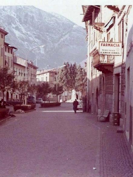 3 - Farmacia Romani fra il 1972 ed il 1974 Foto Jim Hoose 251511_418311561560419_1172791306_n